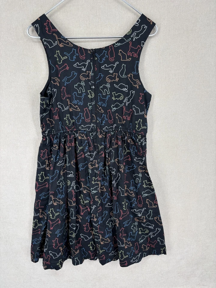 Vestido Modcloth L Negro Estampado de Gato Sin Mangas Ajuste Acampanado Bolsillos Retro Foto 2 de 4