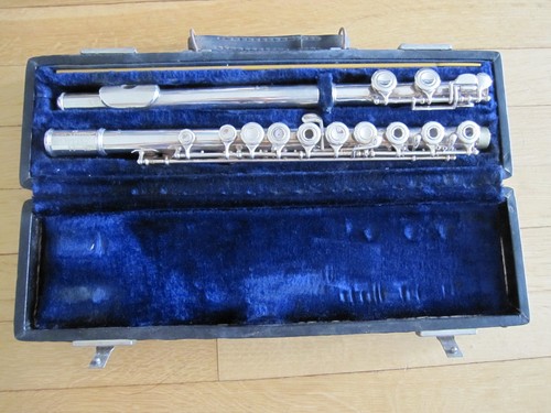Vintage Artley Querflöte S/N 322945 um 1972 Mundstück 3,64 Unzen ist SILBER gemarkt