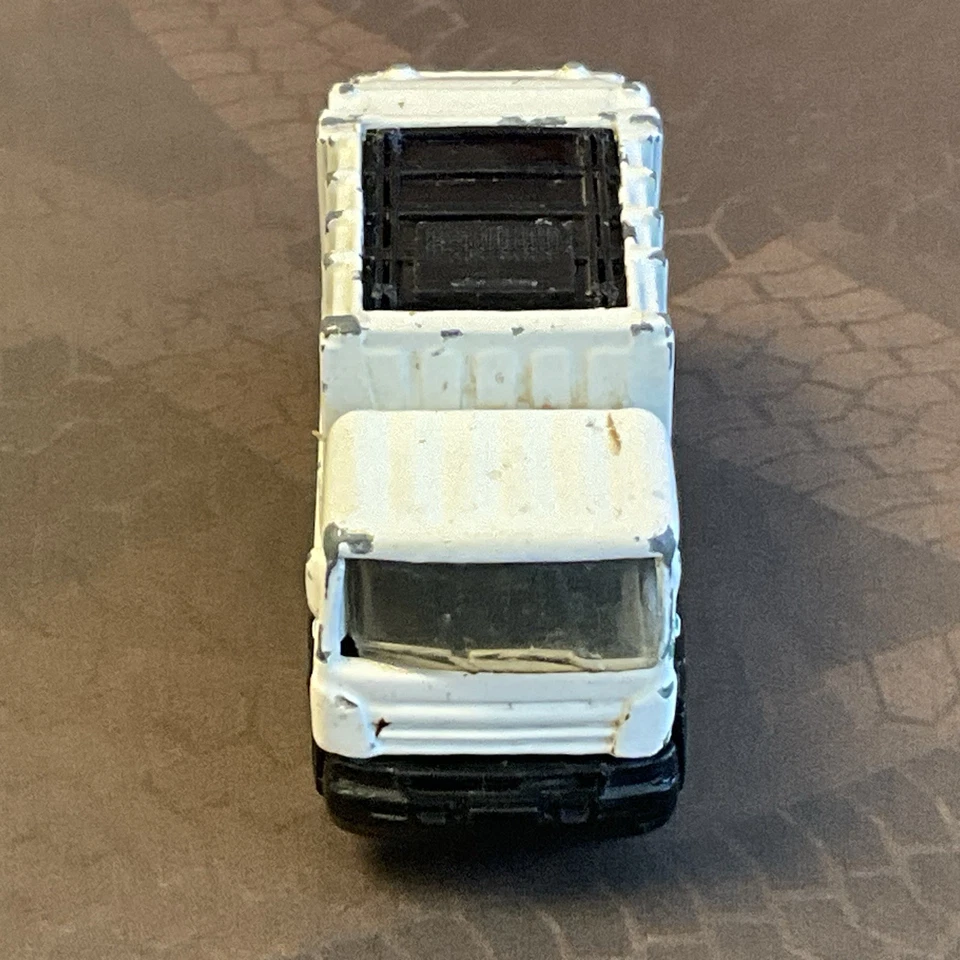 Matchbox City Action 2008 GARBAGE TRUCK Annapolis MD Keep The Bay Clean AS IS - Image 3 of 4