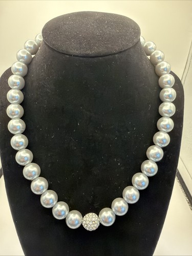 343. Metallic Faux Pearl Necklace Rhinestone Ball Pendant.