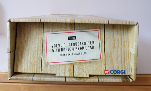 CORGI CC12422 TRANSPORTE PESADO VOLVO FH TROTAMUNDOS CON BOGIE Y VIGA COMO NUEVO EN CAJA - Imagen 7 de 10