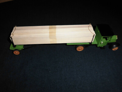 Custom Modell 1:32 - 12 92 Oldtimer Truck with Anhanger - no box - always Vetrin