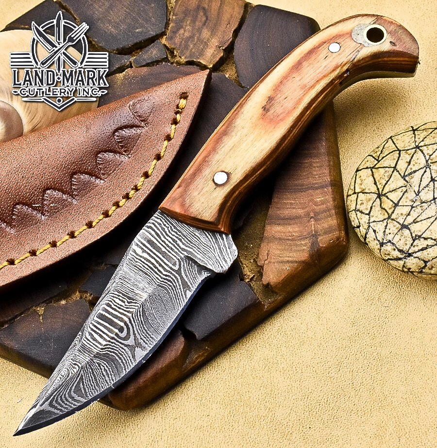 Handmade Damascus Steel Hunting Skinner Knife with Olive Wood Handle