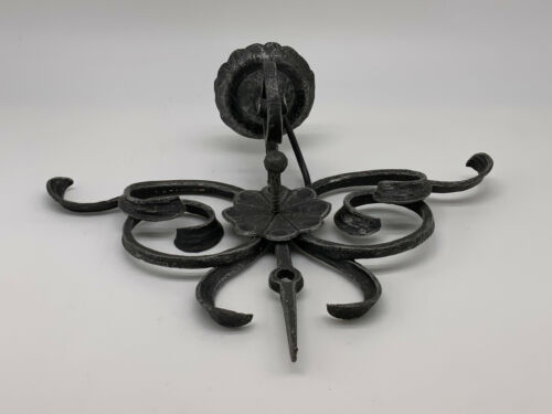 IRON WALL LIGHT WALL LAMP ACCORDING TO ANTIQUE MODEL WIDE 38 cm HEIGHT 31 cm - Picture 1 of 6