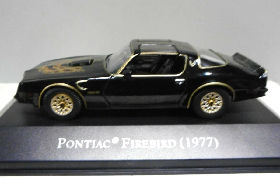 ATLAS DIECAST 1/43 1977 PONTIAC FIREBIRD TRANS AM BLACK/GOLD SMOKEY & THE BANDIT - Image 3 of 4