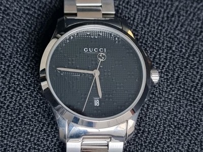 GUCCI 126.4 ZEITLOSE QUARZ ARMBANDUHR SCHWARZ MIT STRUKTURIERTEM ZIFFERBLATT EDELSTAHL