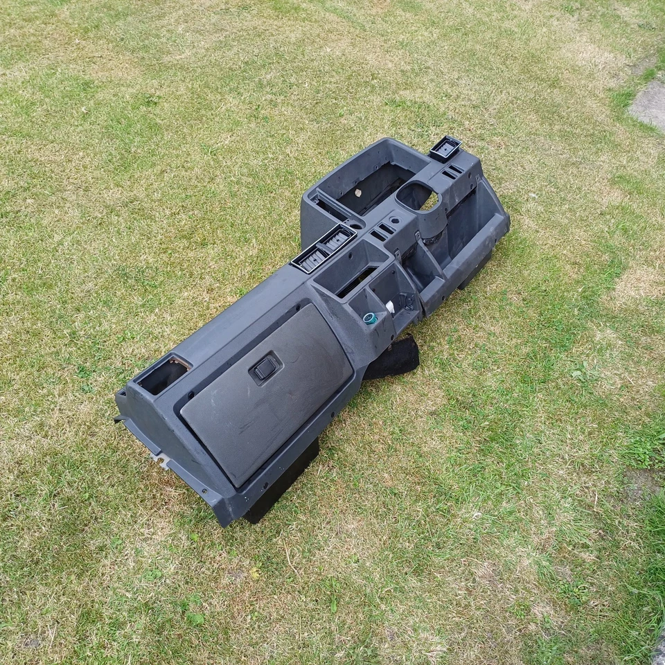 Escort Dashboard Mk3 - Image 2 of 4