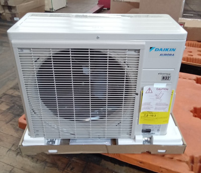 Daikin Aurora Inverter R32 1 Ph 208/230V 60 Hz 15A RXT12AVJU9 New