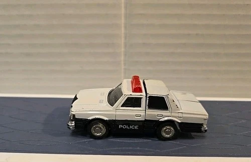 Vintage Bandai Hans Cuff Police Car Cruiser MR-13 Gobots Go Bots 1983 Ford LTD
