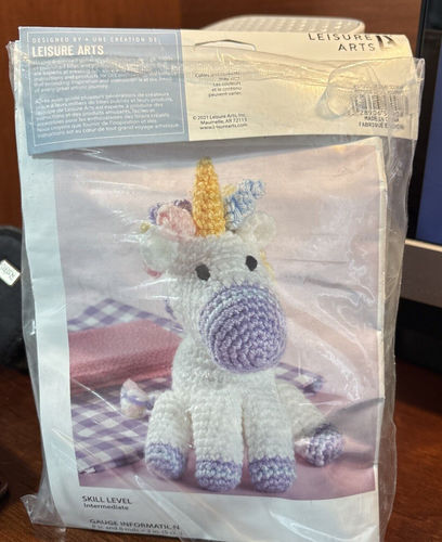 Leisure Arts Little Crochet Friend Tiere Häkelset Einhorn, 8 Zoll komplett neu ohne Etikett - Bild 1 von 4