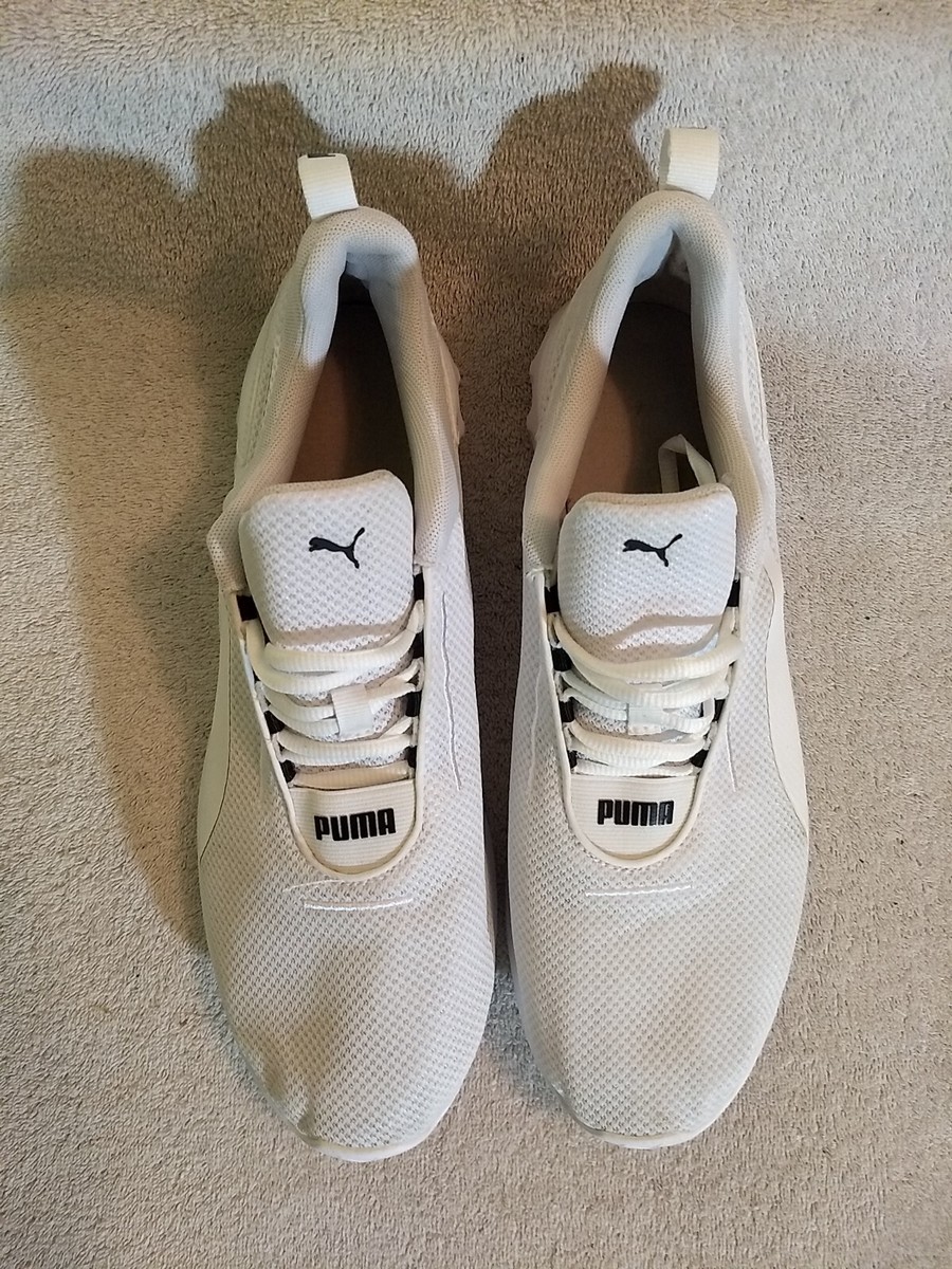 【極美品】PUMA カーソン 2 コンケイブ 192503 トレーニングシューズ PUMA Mens Carson 2 Concave White Sneakers (192503 02), Size