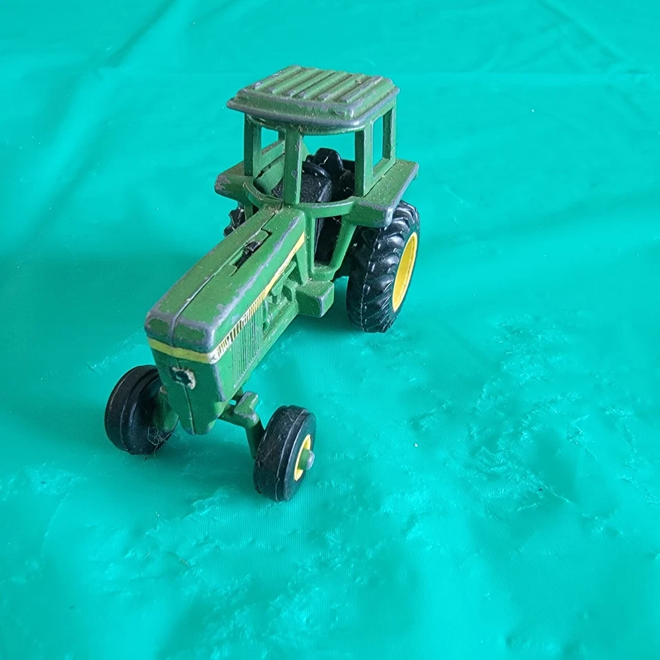 JOHN DEERE ETRL DIE CAST TRACTOR - Image 2 of 4