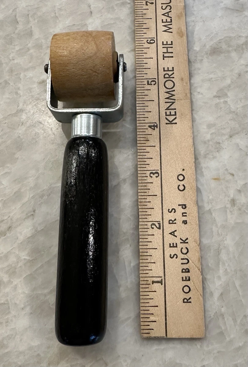 Hyde 2-in-1 1.25 in. W Wood/Steel Seam Rollers 30250 Hyde 2-in-1 1.25 in. W Wood/Steel Seam Rollers 30250