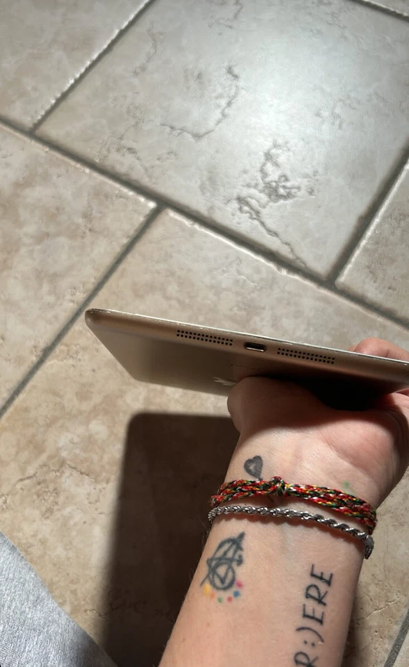 Apple Ipad Mini 3 Gen.  16gb Wifi - Immagine 4 di 4