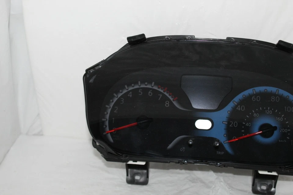 Speedometer Instrument Cluster Dash Panel Gauges 2010 Nissan Cube 34,395 Miles - Image 2 of 4