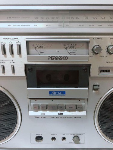 Hitachi TRK-8600RM FM/AM Padeisco Radio Cassette Recorder Silver - Picture 5 of 6