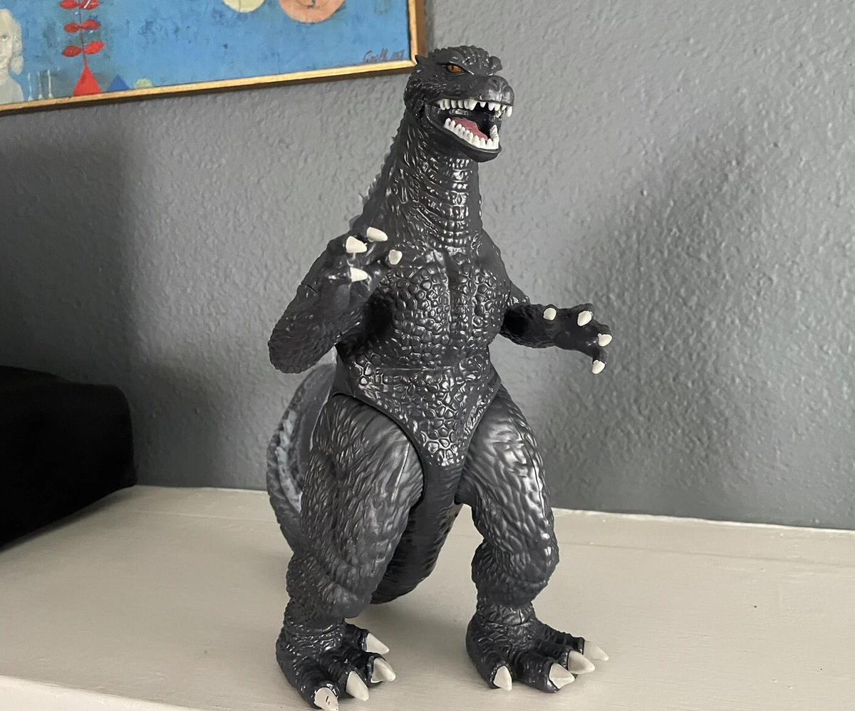 Classic Godzilla Gray Action Figure Playmates 2020 Toho