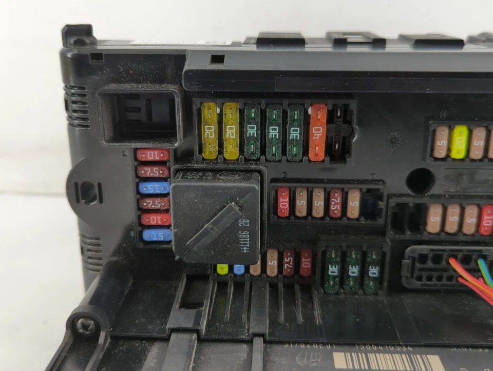 Módulo de control de chasis BMW 535i GT 2011-2017 cm control de carrocería QGQTR Foto 2 de 4