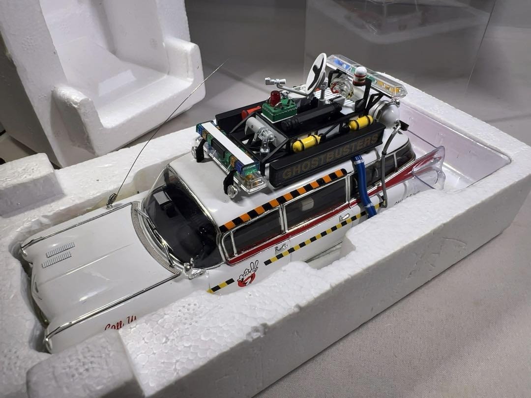 Ghostbusters Ecto-1 Two-Piece Set 1/43 Hot Wheels | eBay