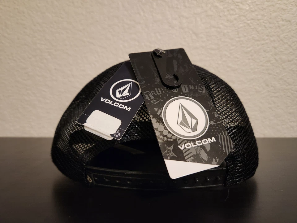 Volcom Hot Cheese Snapback Trucker Hat Size Small NEW w/ Tags - Image 3 of 4