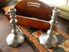 2 Vtg COLONIAL WILLIAMSBURG STIEFF PEWTER CW 30 REPRO 18TH CENTURY CANDLESTICKS