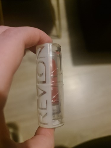 Revlon 180 Radiant Ruby lipstick Brand new and Sealed Renewist Lip Colour Rare - Picture 1 of 7