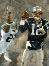 TOM BRADY TUCK RULE SUPERBOWL FUMBLE RAIDERS NFL FOOTBALL Poster  - POSTER 20x30