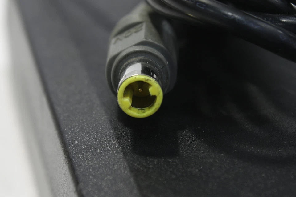 Genuine Lenovo 170W AC Adapter Laptop Charger 20V for Lenovo ThinkPad W520 W530 - Image 4 of 4