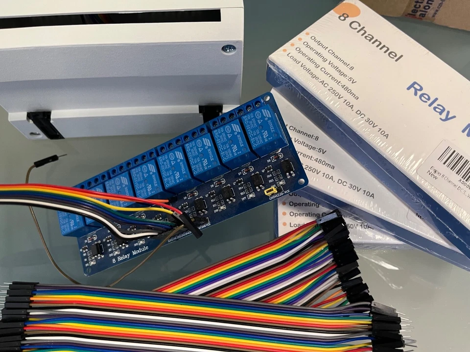 KIT ACCESSORI I/O PER RASPBERRY PI  (SCHEDA RELE, CUSTODIA, MORSETTIERA E CAV - Imagen 2 de 4