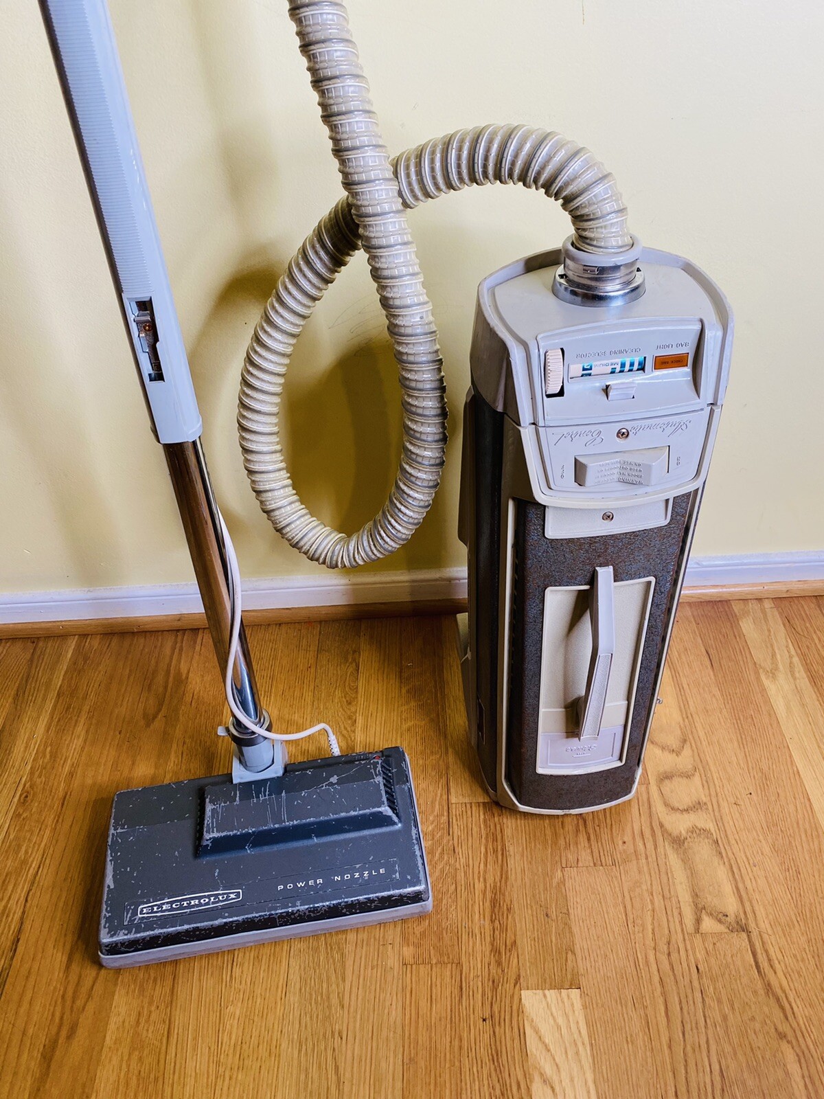 Vintage Electrolux Canister Vacuum Cleaner Model 1401 WORKING eBay