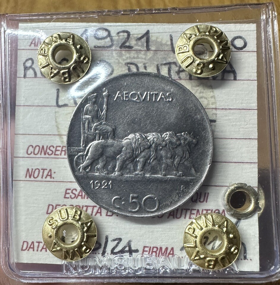 Foto 1 di 3