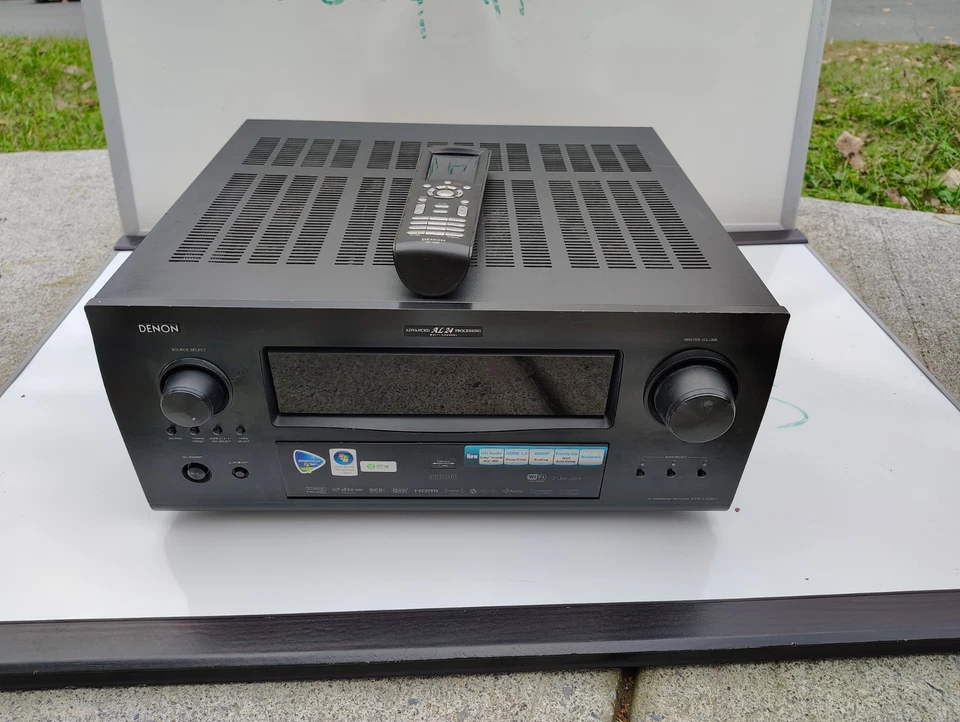 Denon AVR-4308CI 7.1 CH AV Receiver- Built-In Wi-Fi Japan Pre-owned  - Image 2 of 4