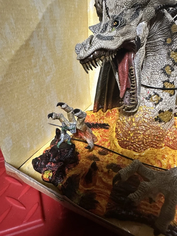 Todd McFarlane Toys FIRE DRAGON Clan 5 Deluxe Box Set Action Figure Creature NEW - Image 2 of 4