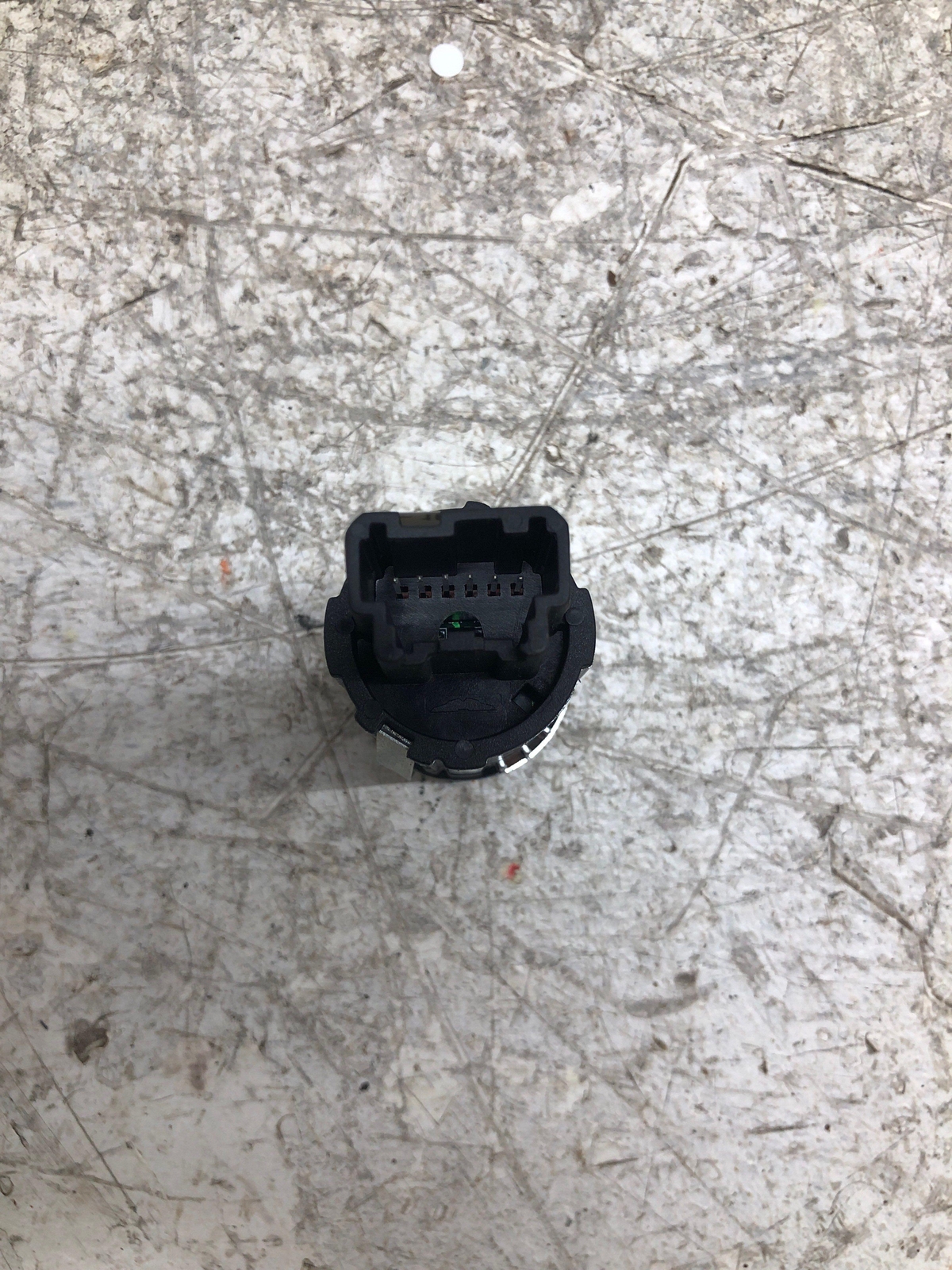 2009 ASTON MARTIN VANTAGE BATTERY ON OFF SWITCH BUTTON 6G33-10B774-AA OEM