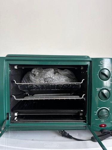 Ginny's Rotating Rotisserie/ Toaster Oven/Grill 10-in-1 - Picture 2 of 3