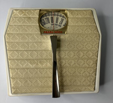 Vintage Mid Century Bathroom Scale Pearl-Wick Beige/Gold Metal