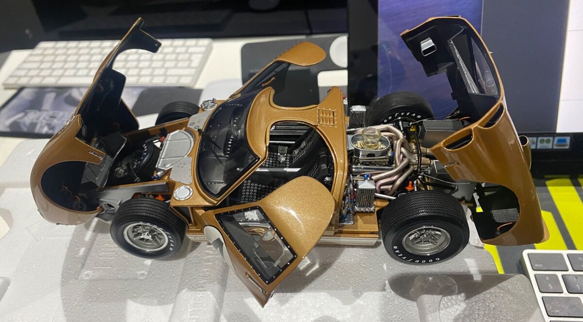 Exoto 1:18th Scale 1966 Le Mans 24 Hours Ford GT40 MK II #4 Exoto 1:18th Scale 1966 Le Mans 24 Hours Ford GT40 MK II #4