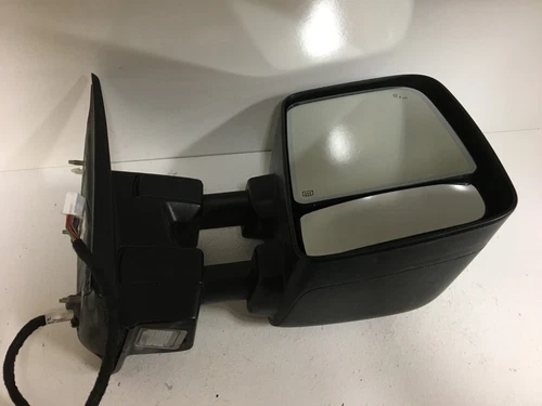 2016-2019 Nissan Titan XD Right Side Signal Door Mirror OEM Auto Dimming