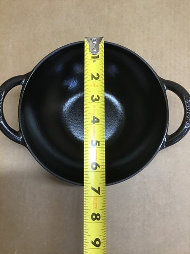 STAUB Cast Iron 0.5-qt Baby Wok - Picture 7 of 9