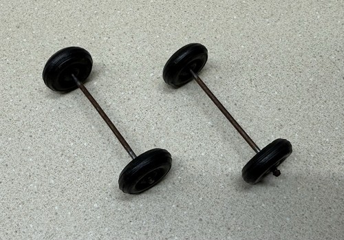 Vintage ERTL Trailer Axles + Tires - Picture 2 of 4