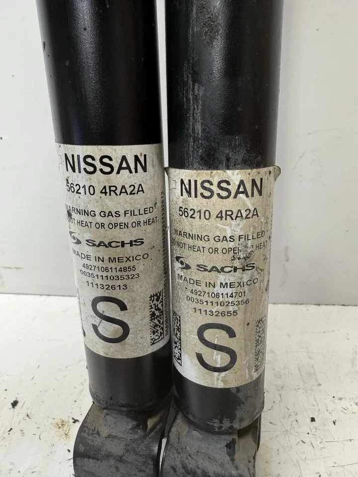 2017-2021 Nissan Maxima Rear Shock Strut Set Pair 56210-4RA2A OEM 2416 Foto 4 de 4