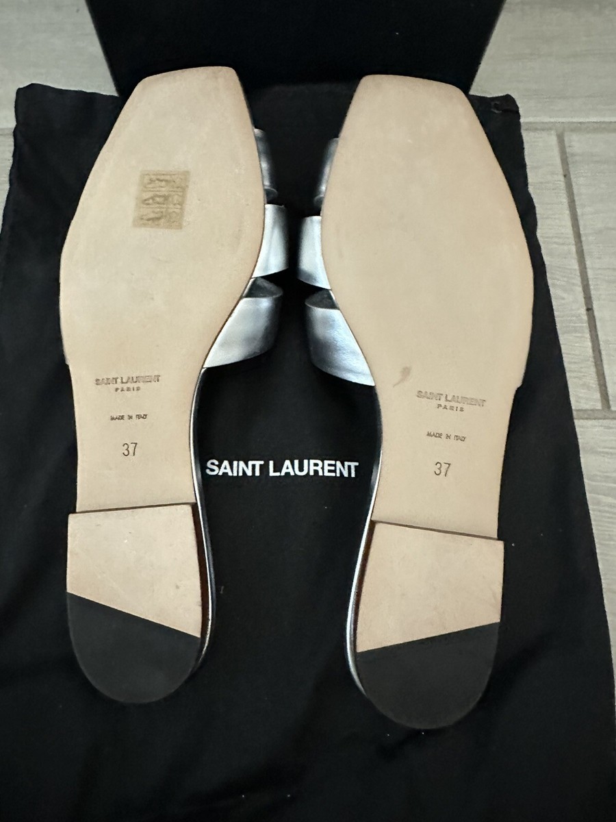 Saint Laurent シルバーサンダル 38 Saint Laurent YSL Logo Cassandra Silver Slingback Thong