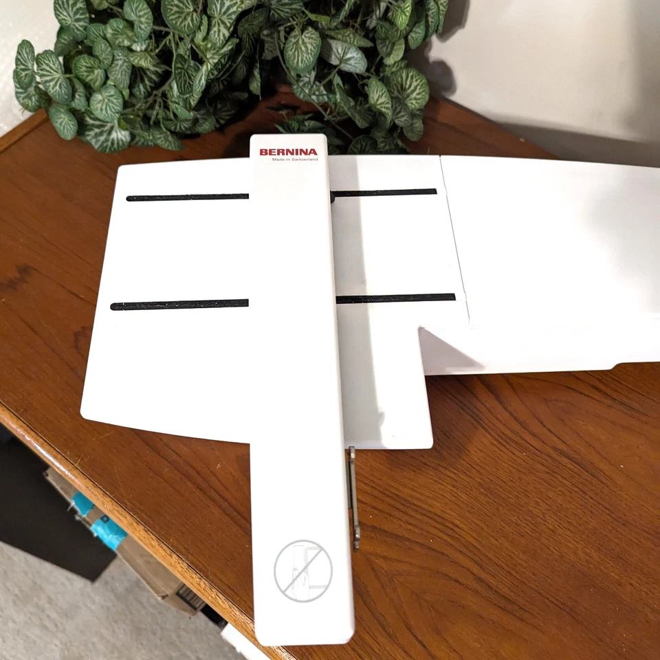 Bernina Artista SM1 Embroidery Module with Cord for 165/170/180 Sewing Machines - Image 2 of 4