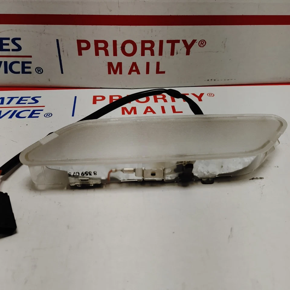 94-95 BMW 540i Interior Trasero Izquierdo Lectura Domo Mapa Luz Lámpara 8359073 OEM Foto 3 de 4