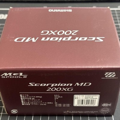 Shimano 24 Scorpion MD 200XG Right Handed Baitcasting Reel in Box