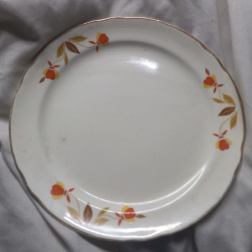 2 Vintage MCM Autumn Leaf JewelTea China By Hall 7¼" Dessert Pie Plates 1938-76 - Picture 1 of 6