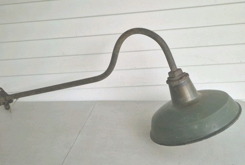 VINTAGE MULTI INDUSTRIAL PORCELAIN GREEN LIGHT FIXTURE POST,BARN LIGHT