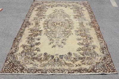 Turkish Large Rug 5,5x7,4 ft (169x226 cm), Beige Southwestern Vintage Rug