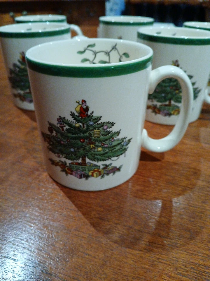 Set Of 6 Spode Christmas Tree Pattern Mugs - Image 2 of 4