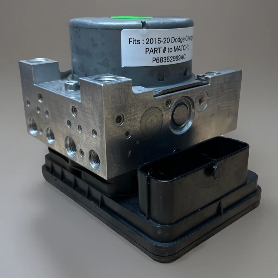 Módulo de bomba de freno ABS reacondicionado Dodge Charger 2015-2020 | P68352969AC Foto 3 de 4